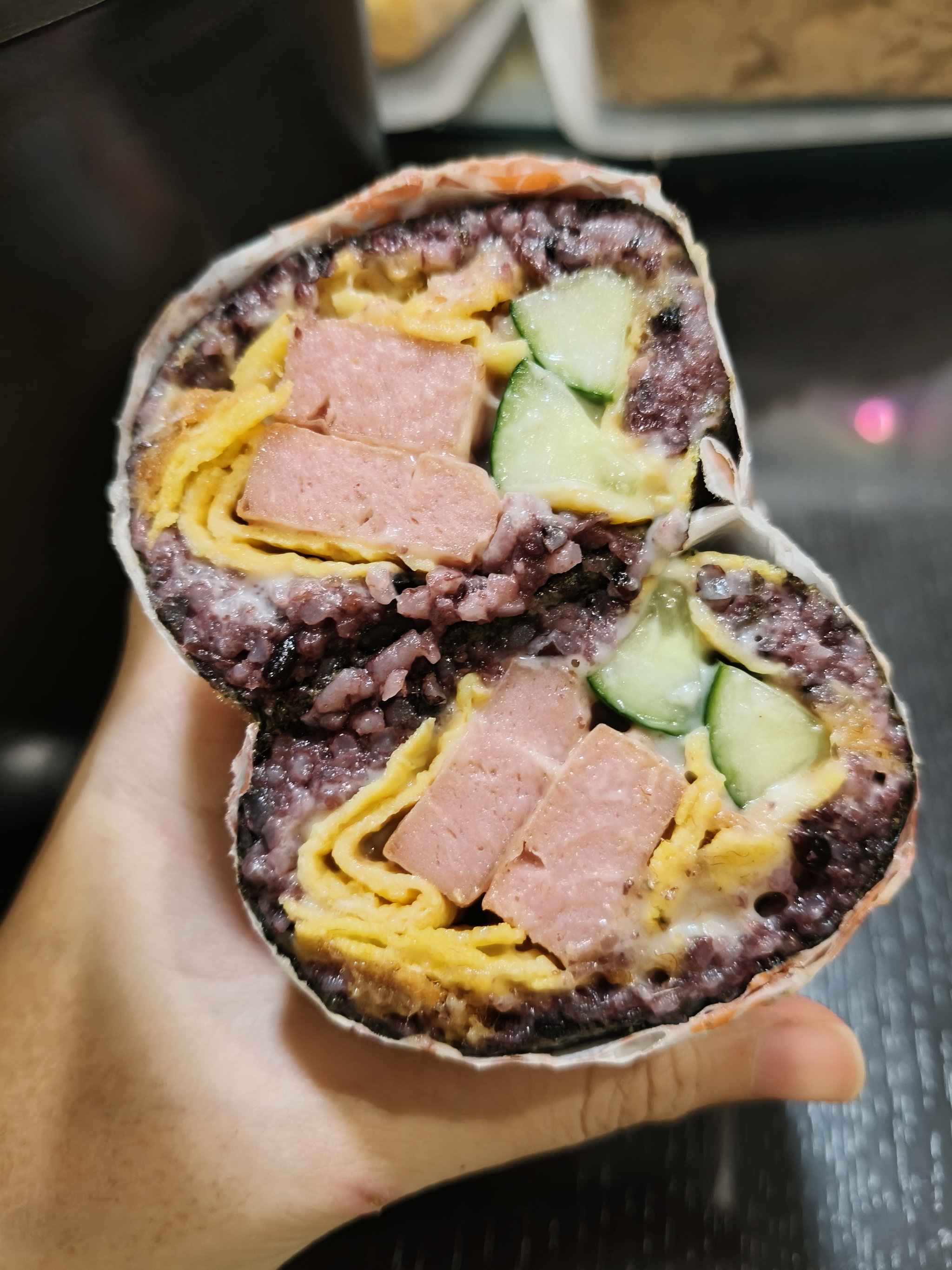 午餐肉紫米饭团_0