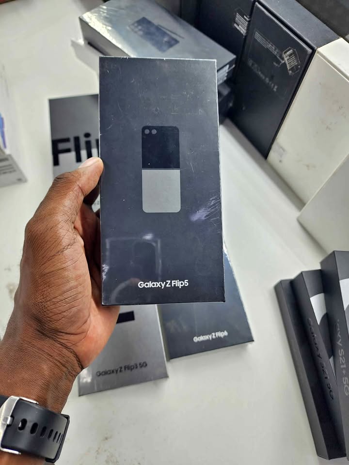 Samsung Z Flip 5_0
