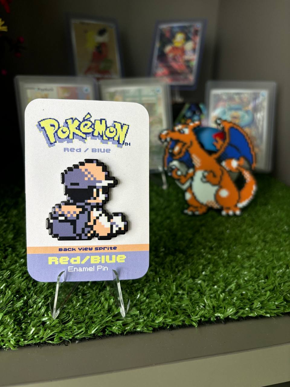 RED/BLUE Battle View Enamel Pin 