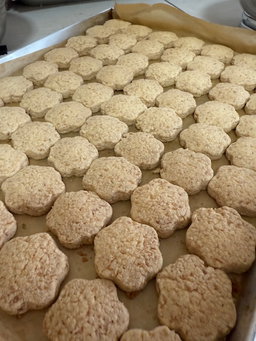 Klasik Kelapa Cookies