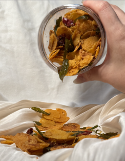 Spicy Salted-egg Cornflakes