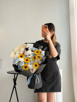 (GC001) Graduation Cloud Soap Flower Mixed Bouquet  