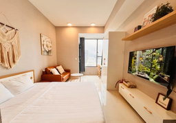 Hmm Staycation | RiverGate Residence Apartment District 4