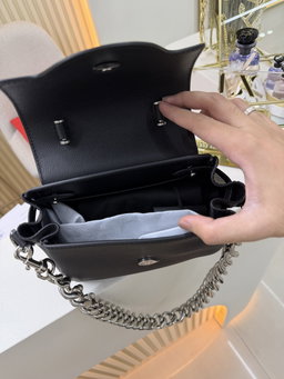 Bolsa Versace lá medusa silver hardware 