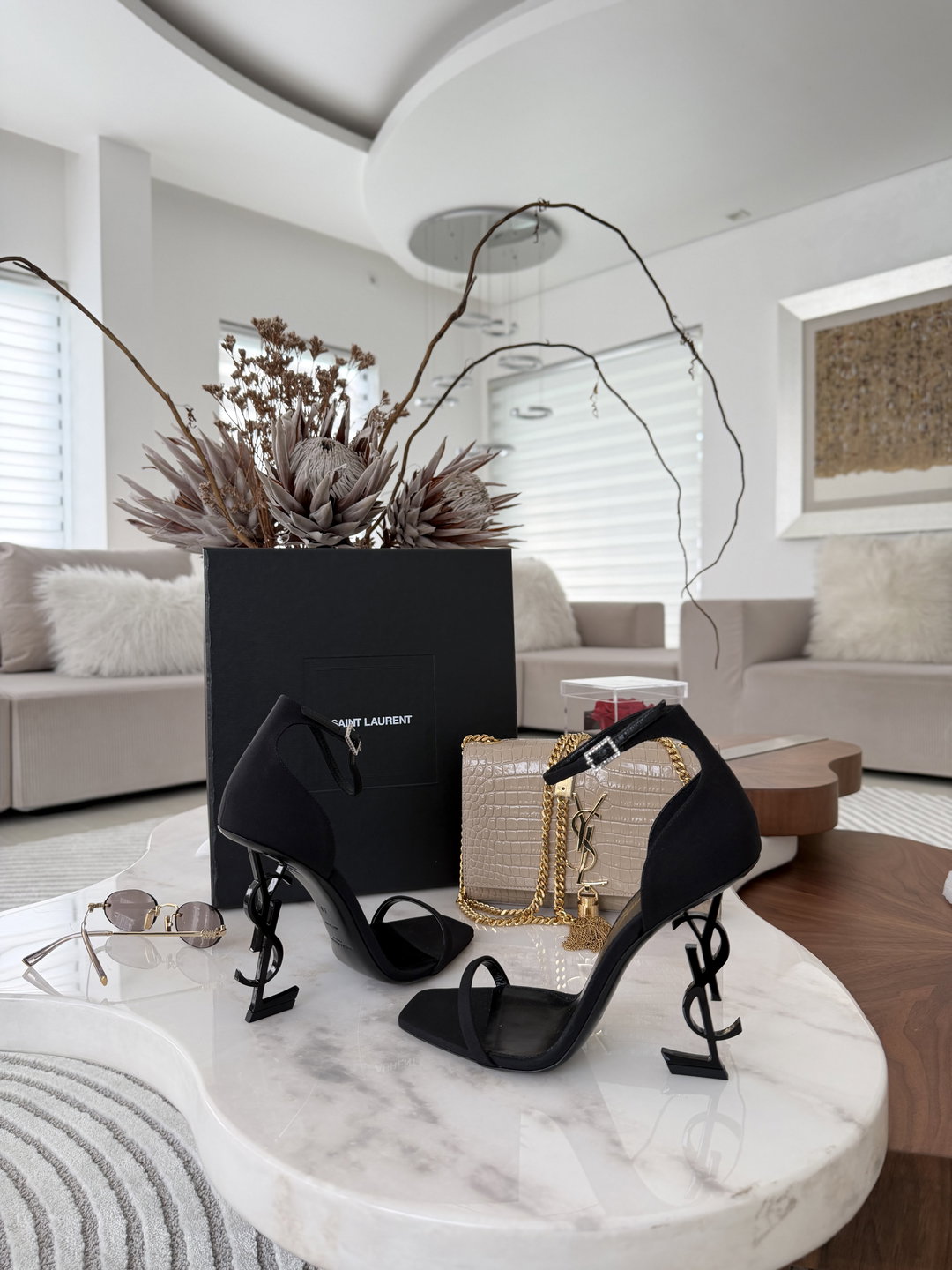 Saltos Saint Laurent YSL so kate