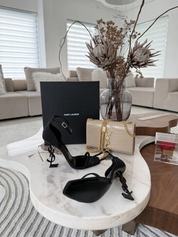 Saltos Saint Laurent YSL so kate