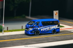 TARMAC WORKS MODEL 1/64 TOYOTA HIACE WIDEBODY TOYO TIRES