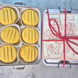 German Butter Cookies (Classic Buttergebäck)