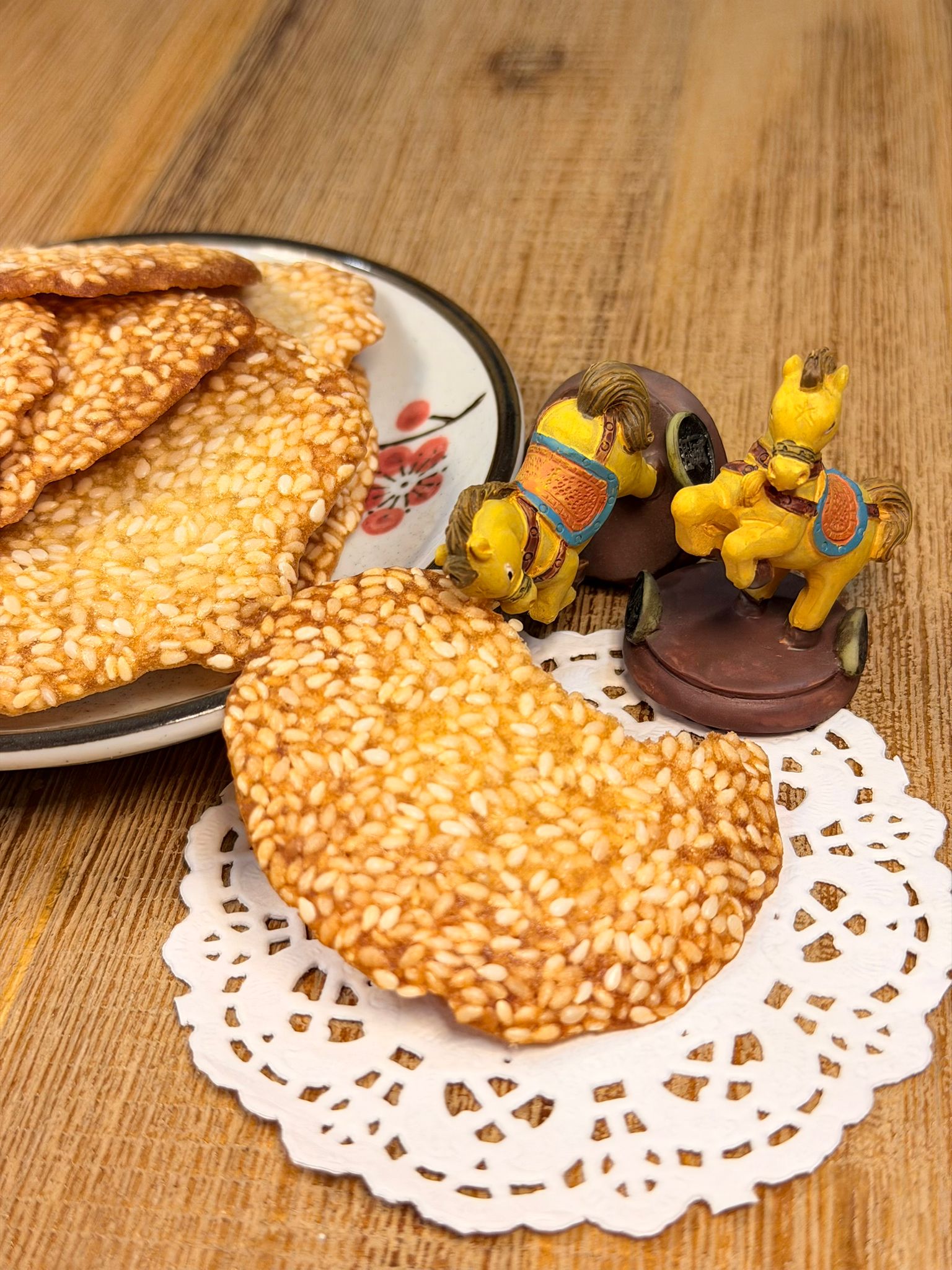 Sesame Crisps (175g)_1