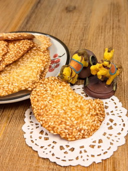 Sesame Crisps (175g)