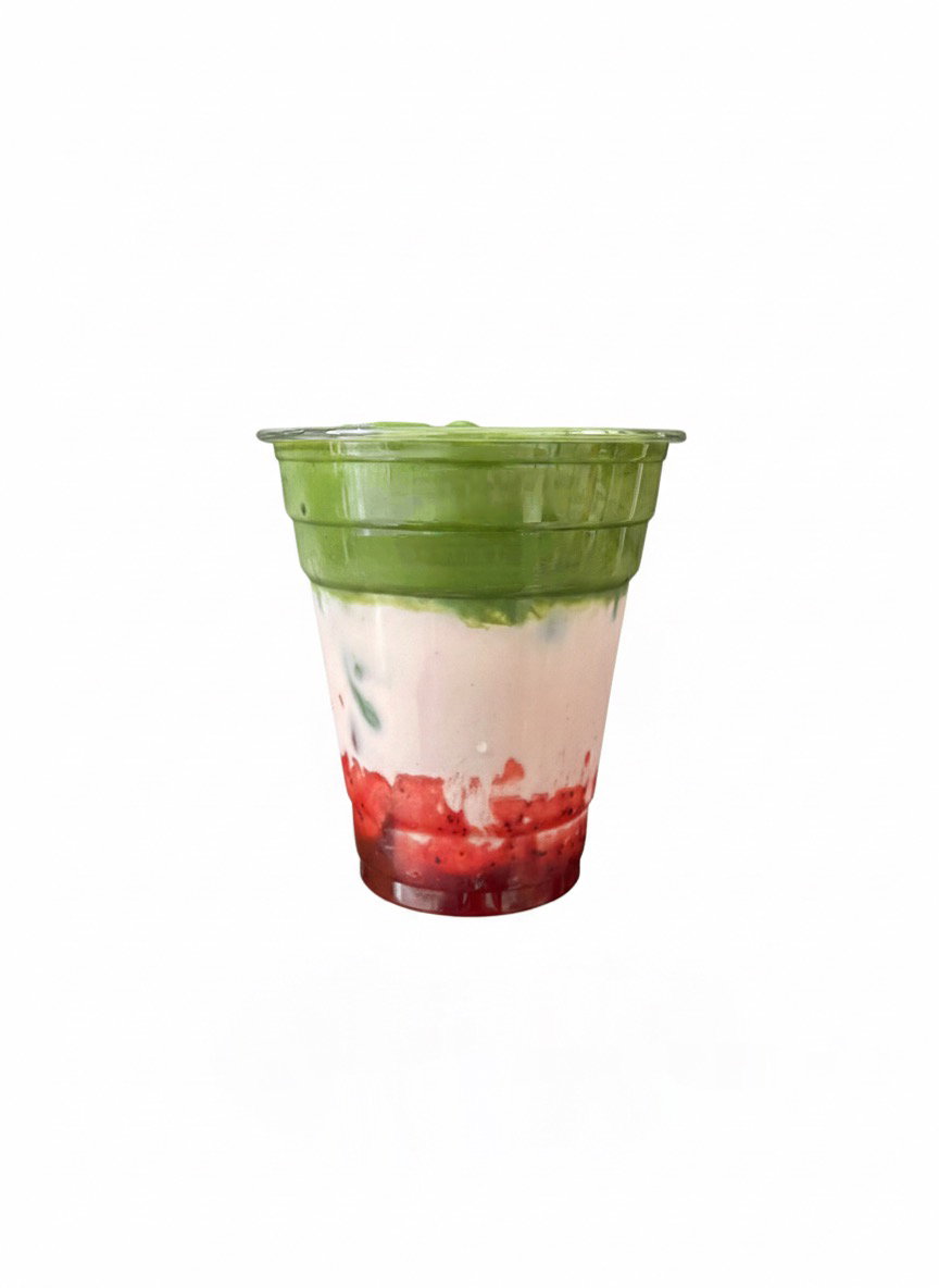 Iced Strawberry Matcha Latte_0