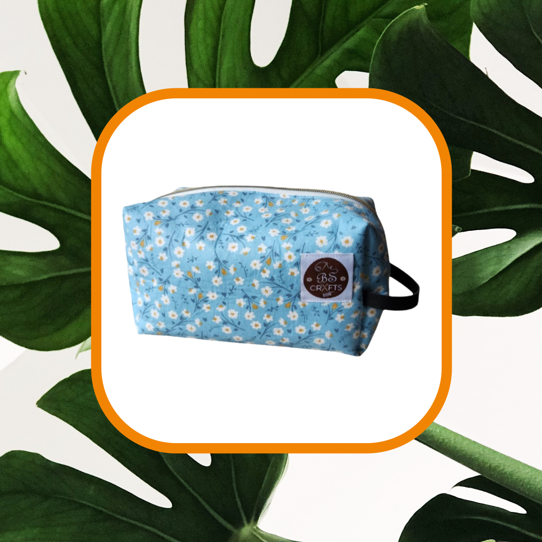 Toiletry /makeup bag_2
