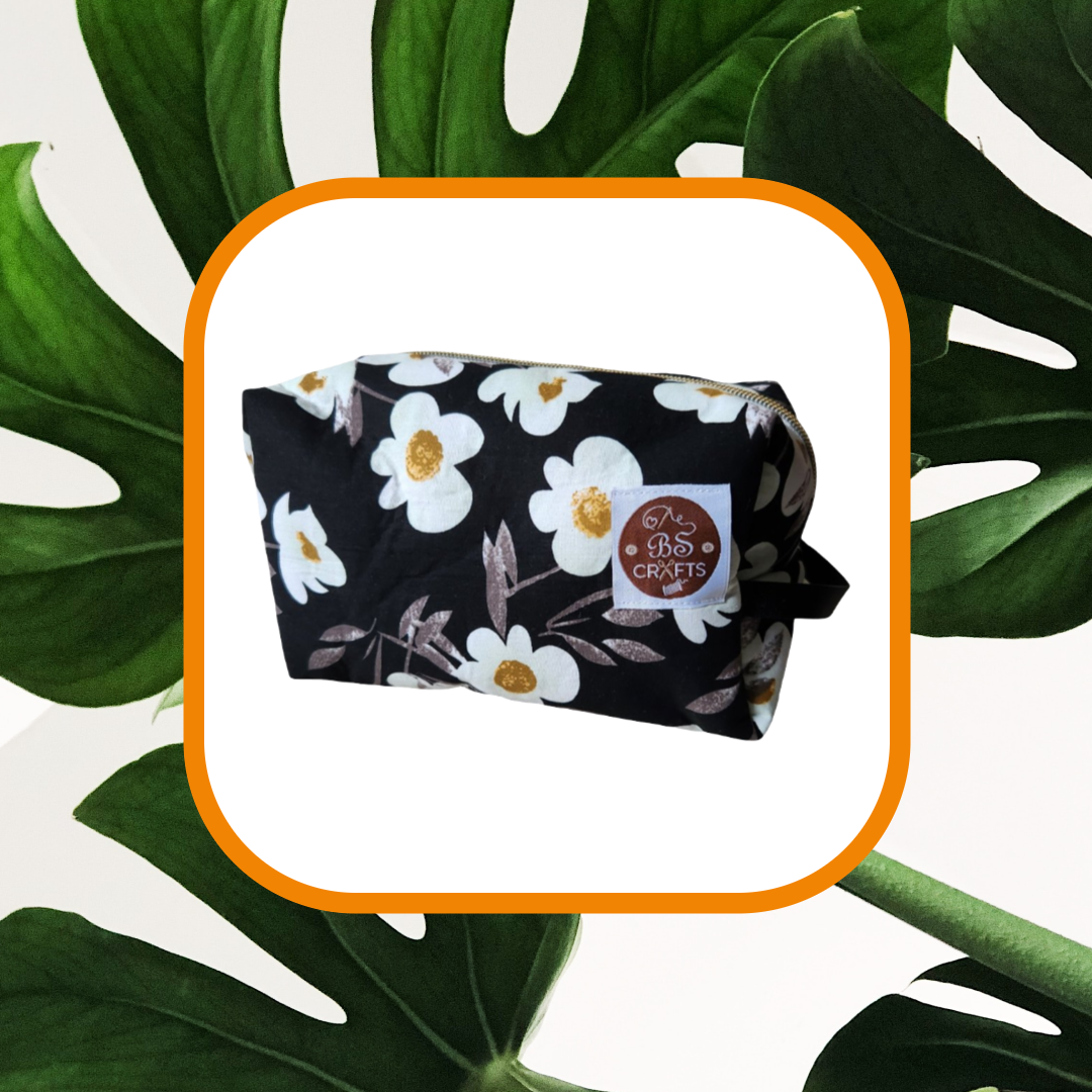 Toiletry /makeup bag_3