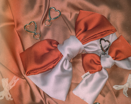 the royal bow barrette ♡