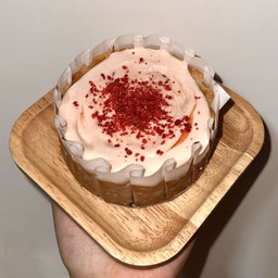 strawberry basque cheesecake 