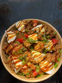 Crispy chicken tenders with hard boiled egg & brown sauce salad(Tuesday- Friday)
