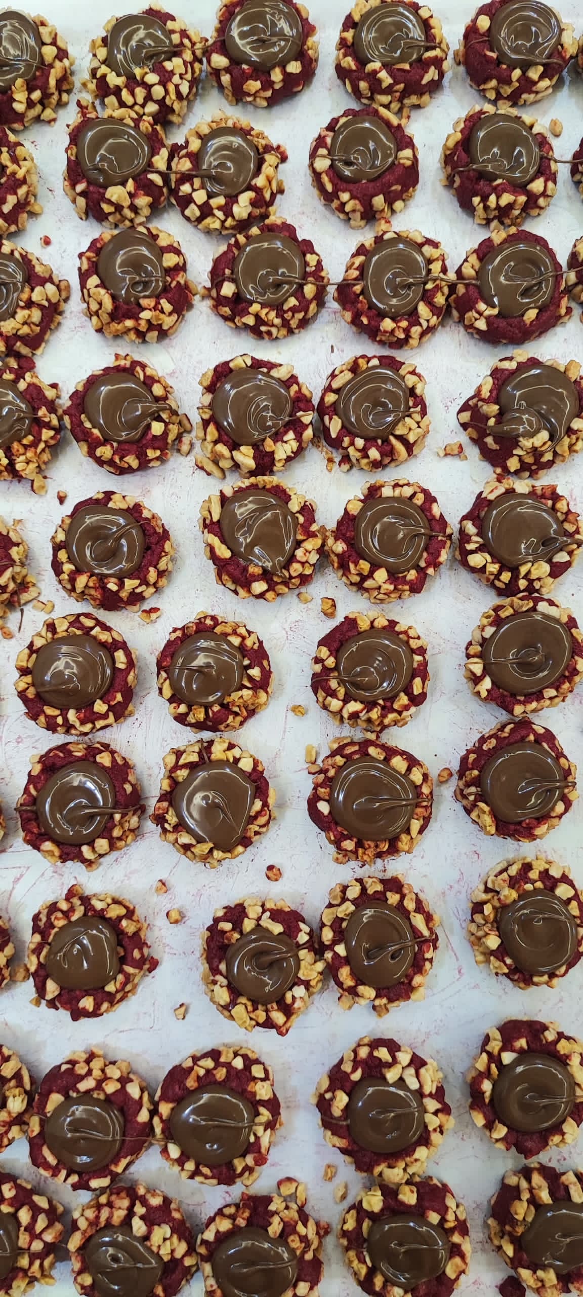 Red Velvet Button Drop_0