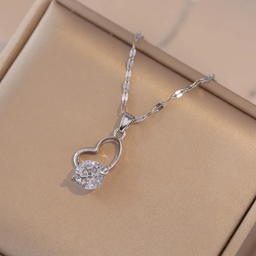 Collier en forme de cœur gravé Love en acier inoxydable 