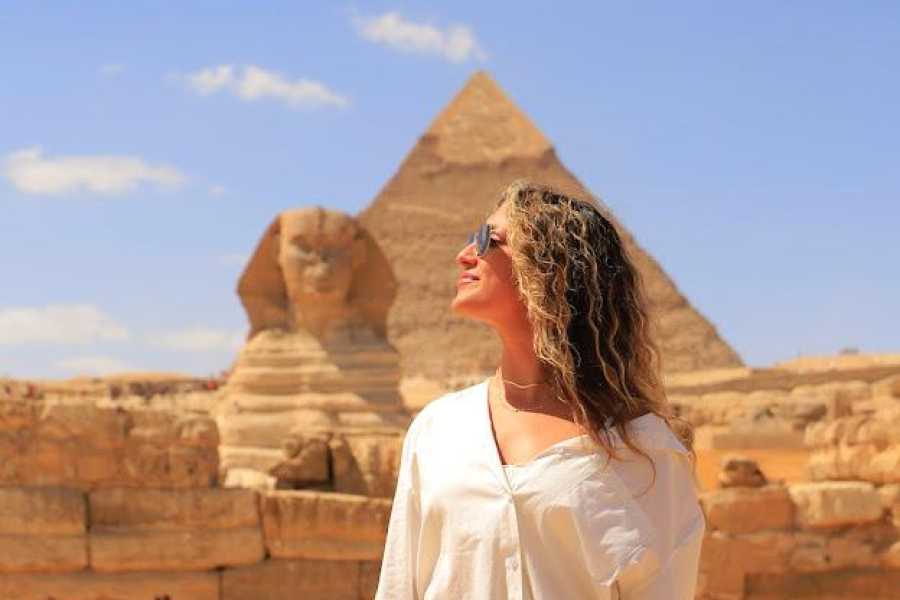Cairo Top Tours to Giza Pyramids Egyptian Museum and Bazaar