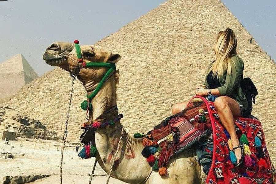 Day Tour to Giza Pyramids by Camel_0