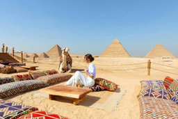 Half Day Tours to Giza Pyramids and Sphinx With Lunch At 9 pyramids lounge