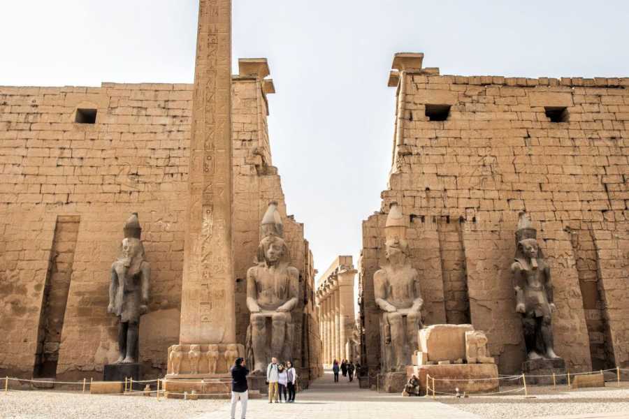 Best Luxor Day Tour - Visit East and West Nile Banks