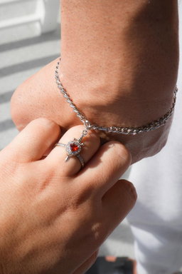 Jeu Collier, bracelet et bague Couple Cœur et Épée couleur argenté 