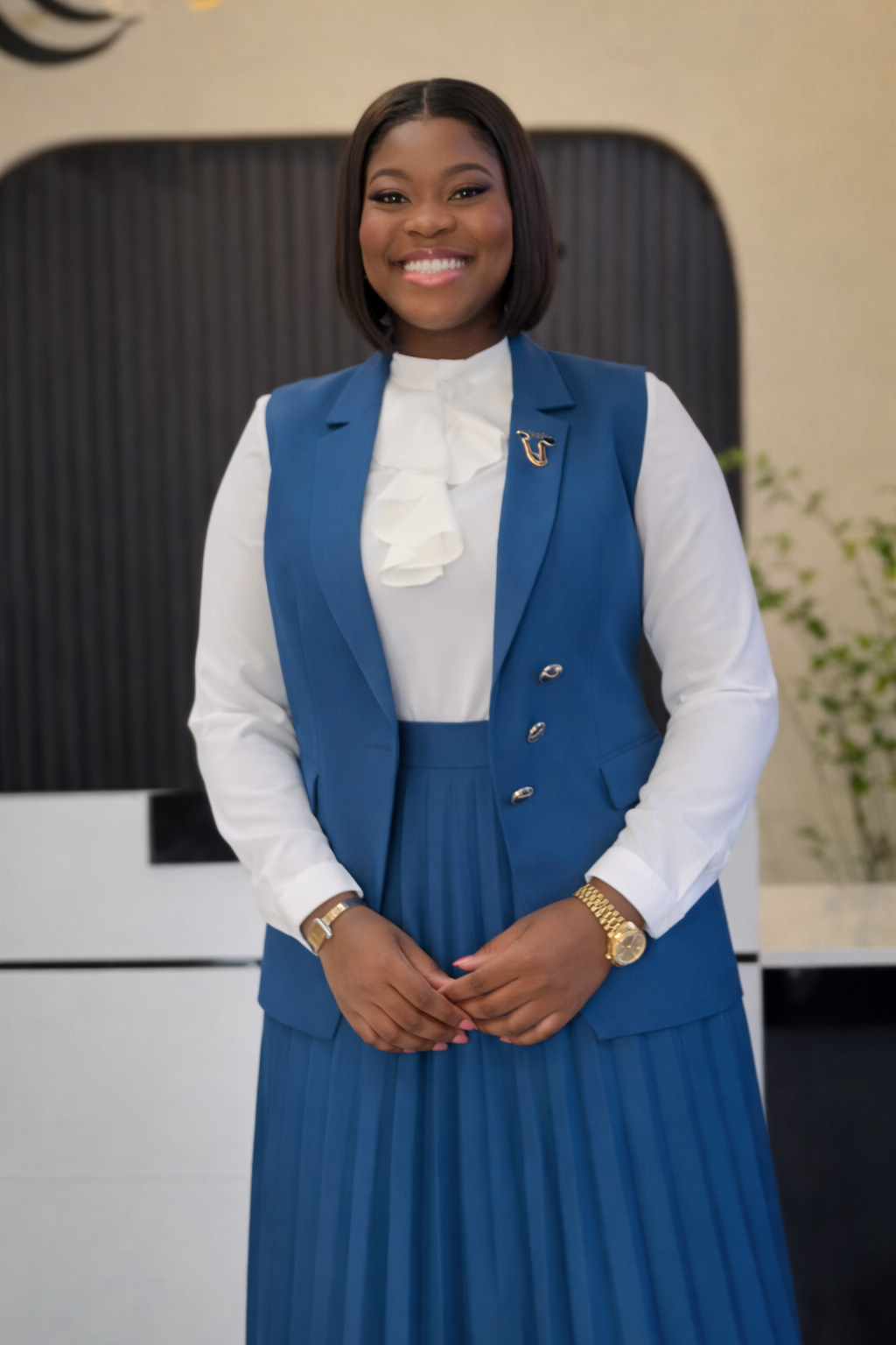 Ensemble Élégance Royale – Jupe Plissée & Gilet Chic_1
