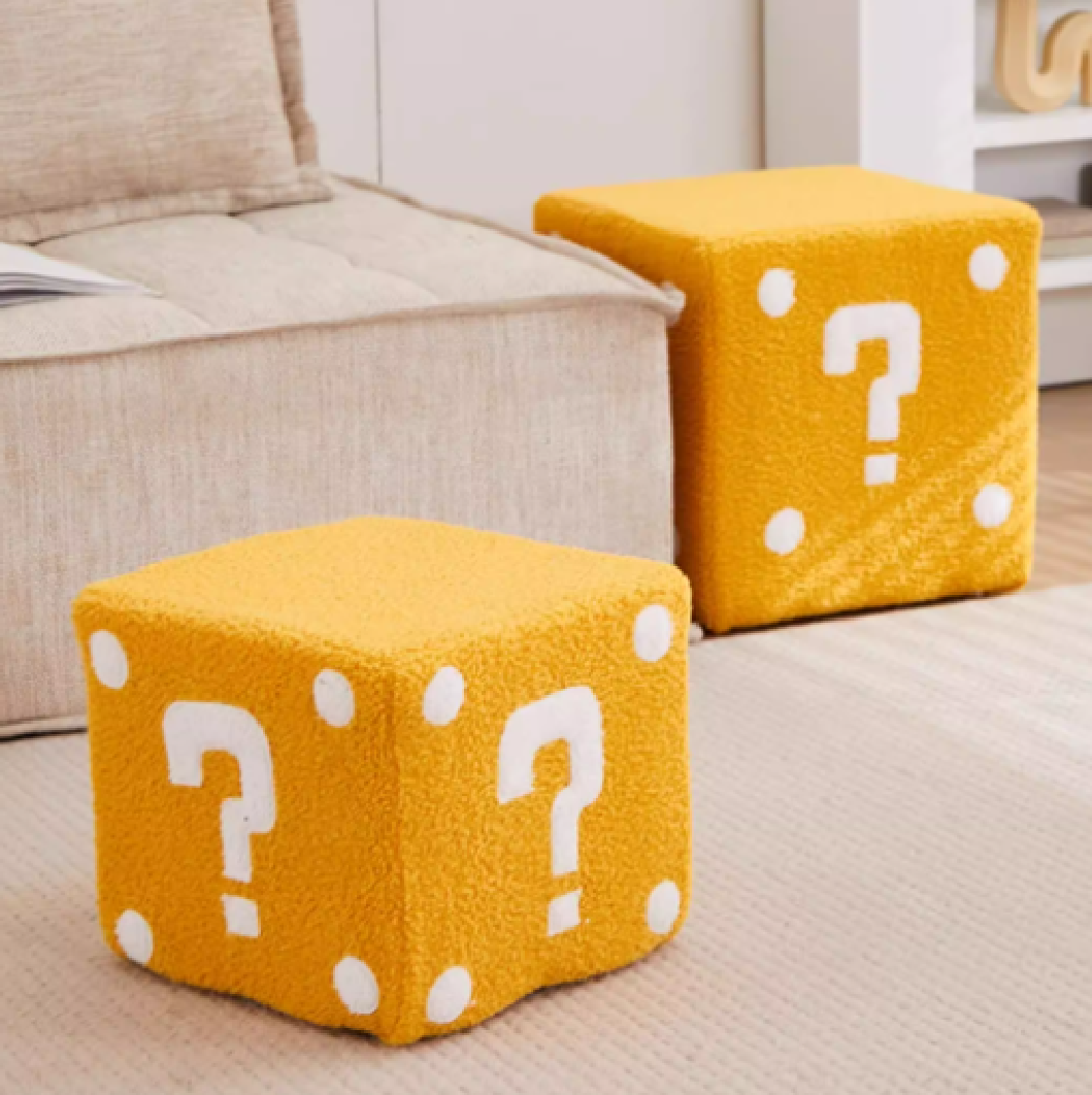 10700085/Q - MARIO QUESTION MARK STOOL 