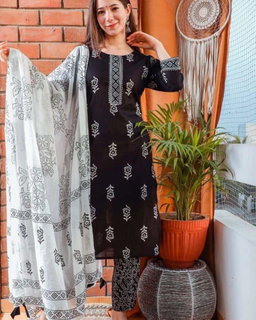 Unstitch Three Piece