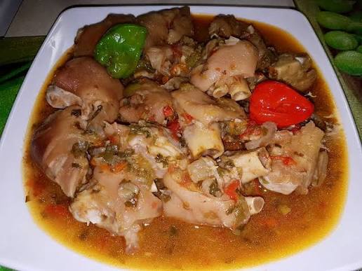 D. Jeudi: Soupe de Makosso_0