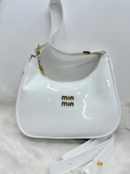 New minmin glossy purse  Material: PU Leather