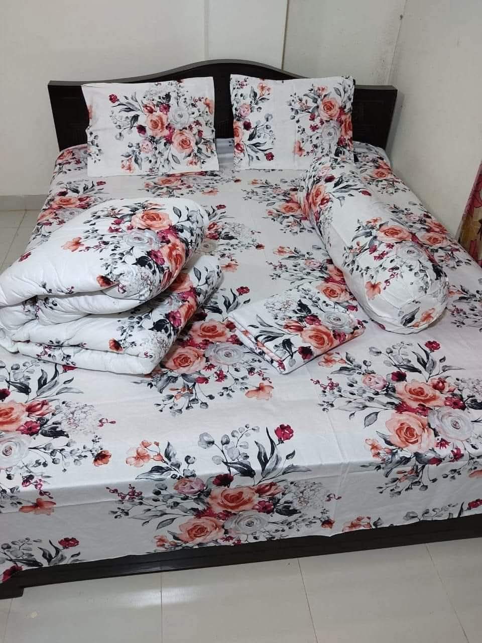 5 Pieces Comforter Set_12