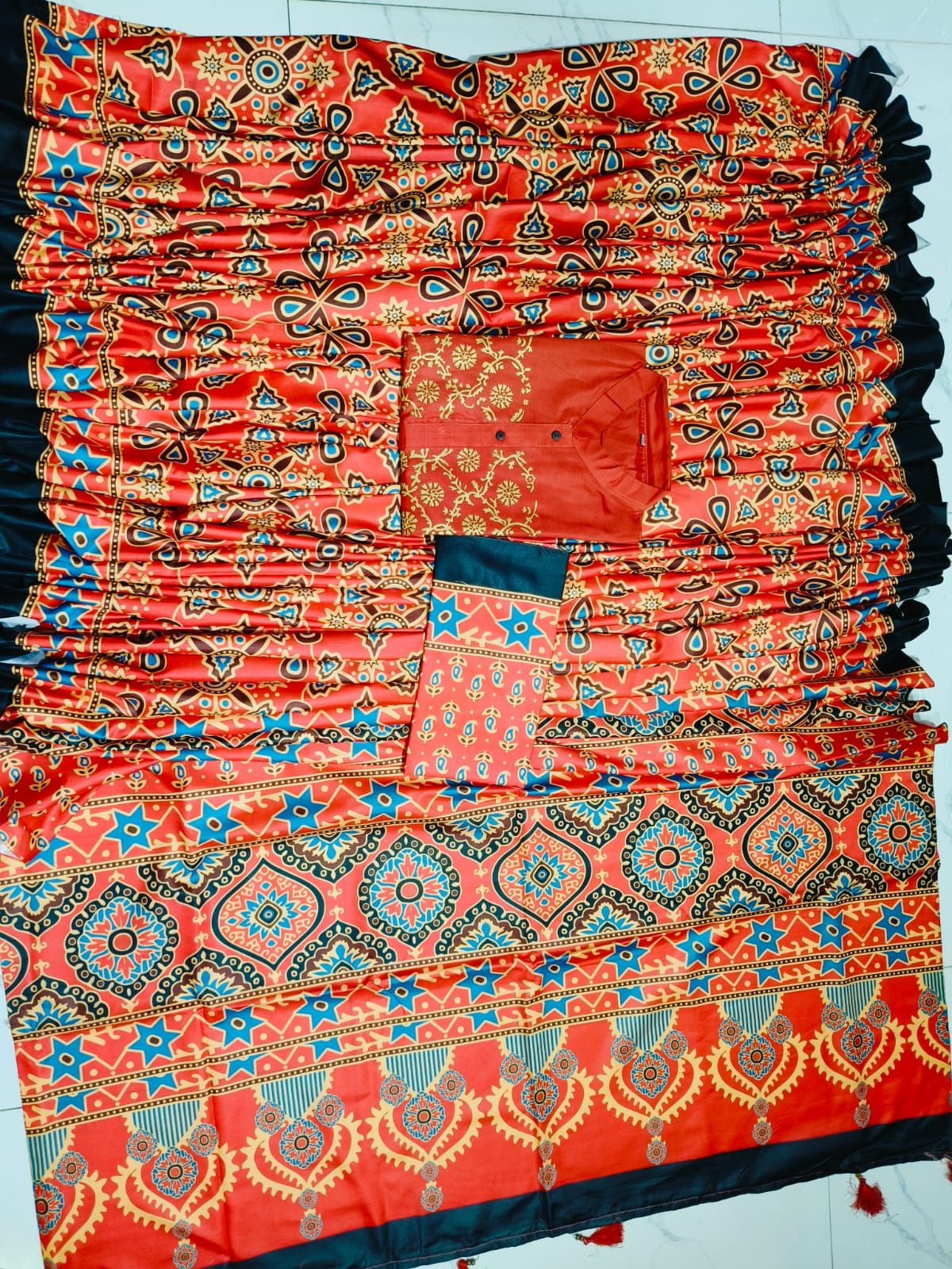 Sharee Panjabi Couple with Blouse Piece_4