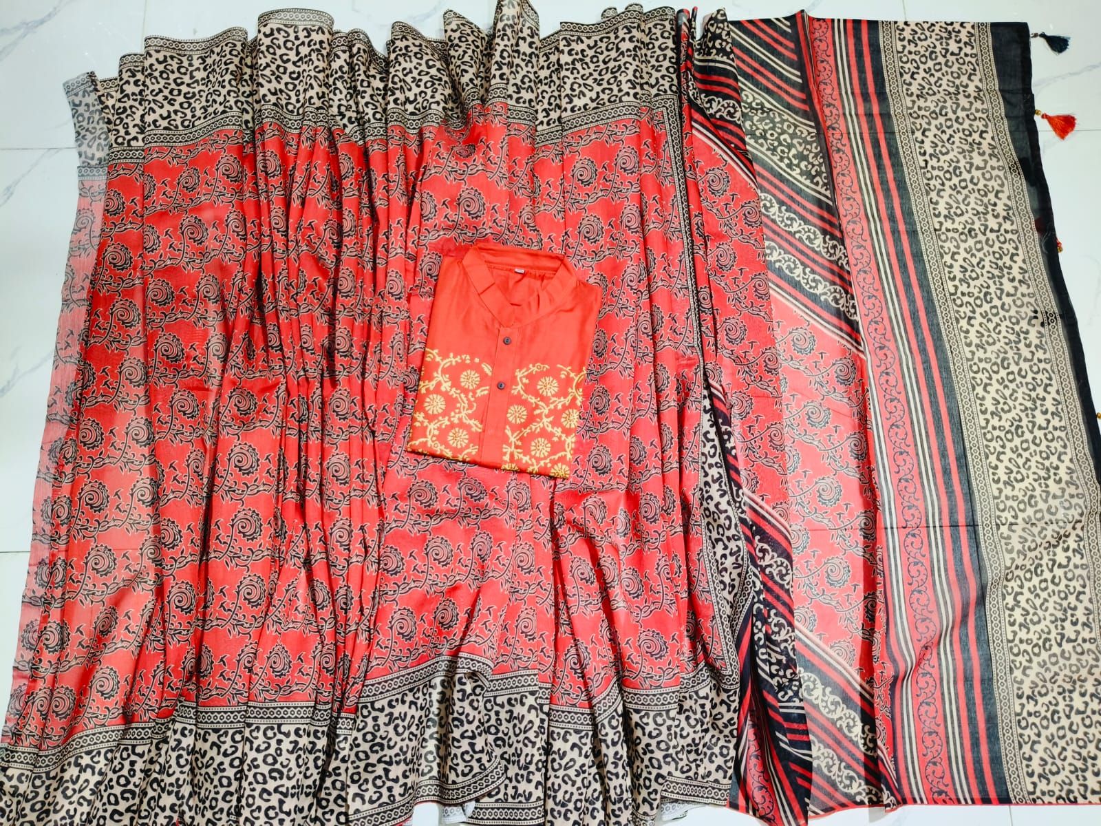 Sharee Panjabi Couple with Blouse Piece_8