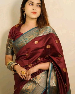 কাতান শাড়ি – সাথে থাকবে ম্যাচিং ব্লাউজ পিস