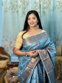 প্রিমিয়াম কোয়ালিটির শাড়ি(ব্লাউজ পিস ছাড়া)