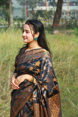 সিল্ক কাতান শাড়ি