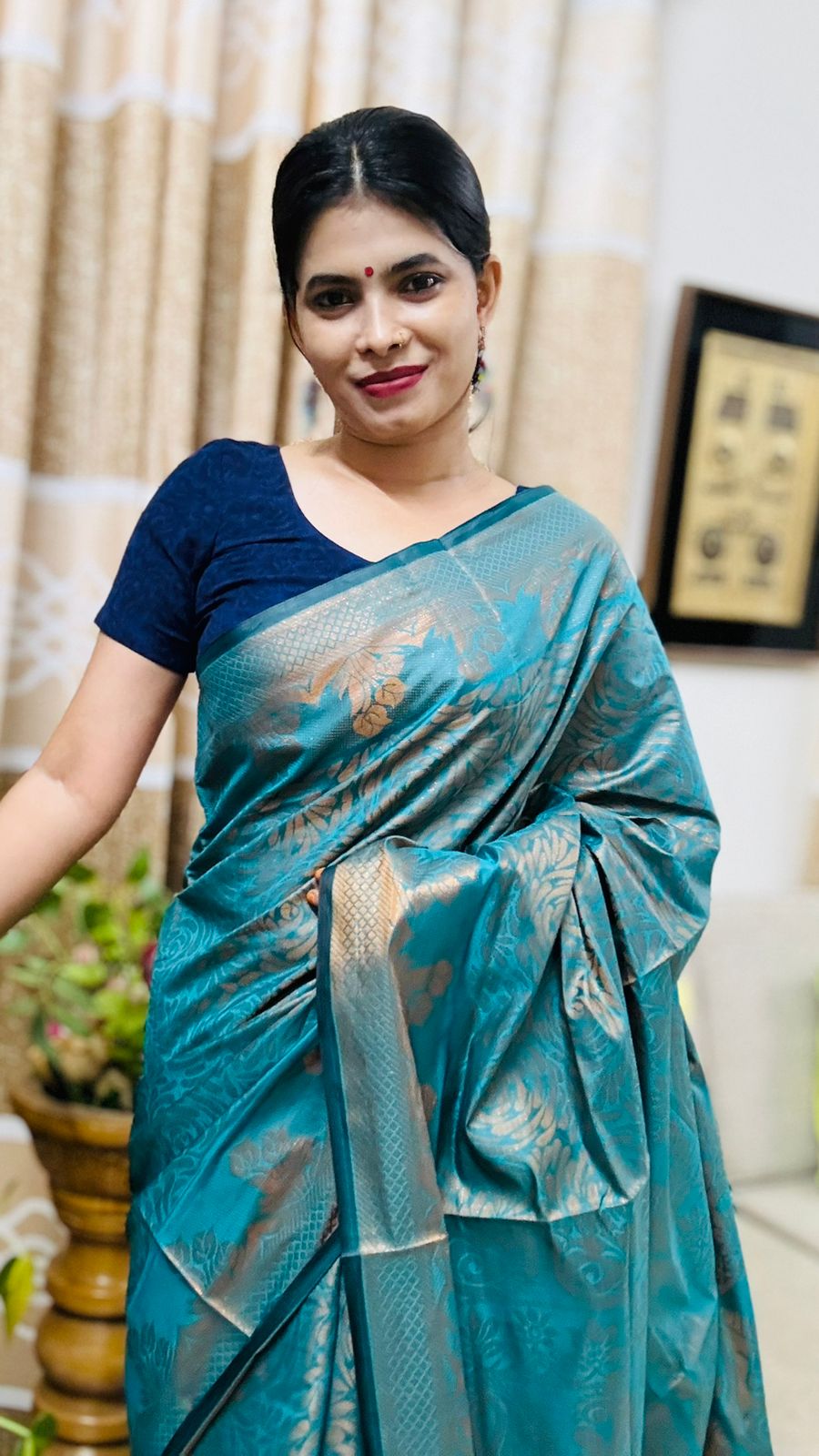 সিল্ক কাতান শাড়ি