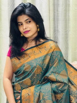 সিল্ক কাতান শাড়ি