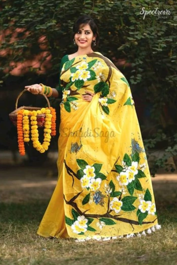হাফসিল্ক শাড়ীতে হ্যান্ডপ্রিন্ট তুলির কাজ করা_16