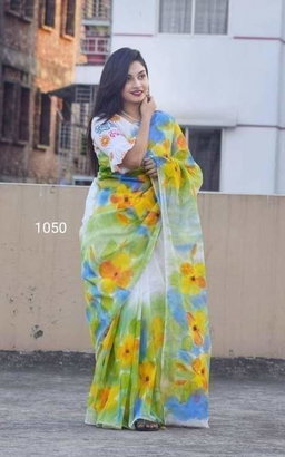 হাফসিল্ক শাড়ীতে হ্যান্ডপ্রিন্ট তুলির কাজ করা