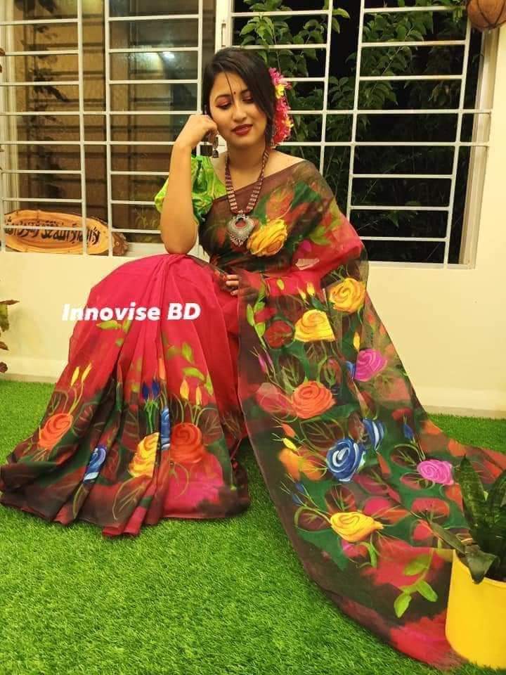 হাফসিল্ক শাড়ীতে হ্যান্ডপ্রিন্ট তুলির কাজ করা_8