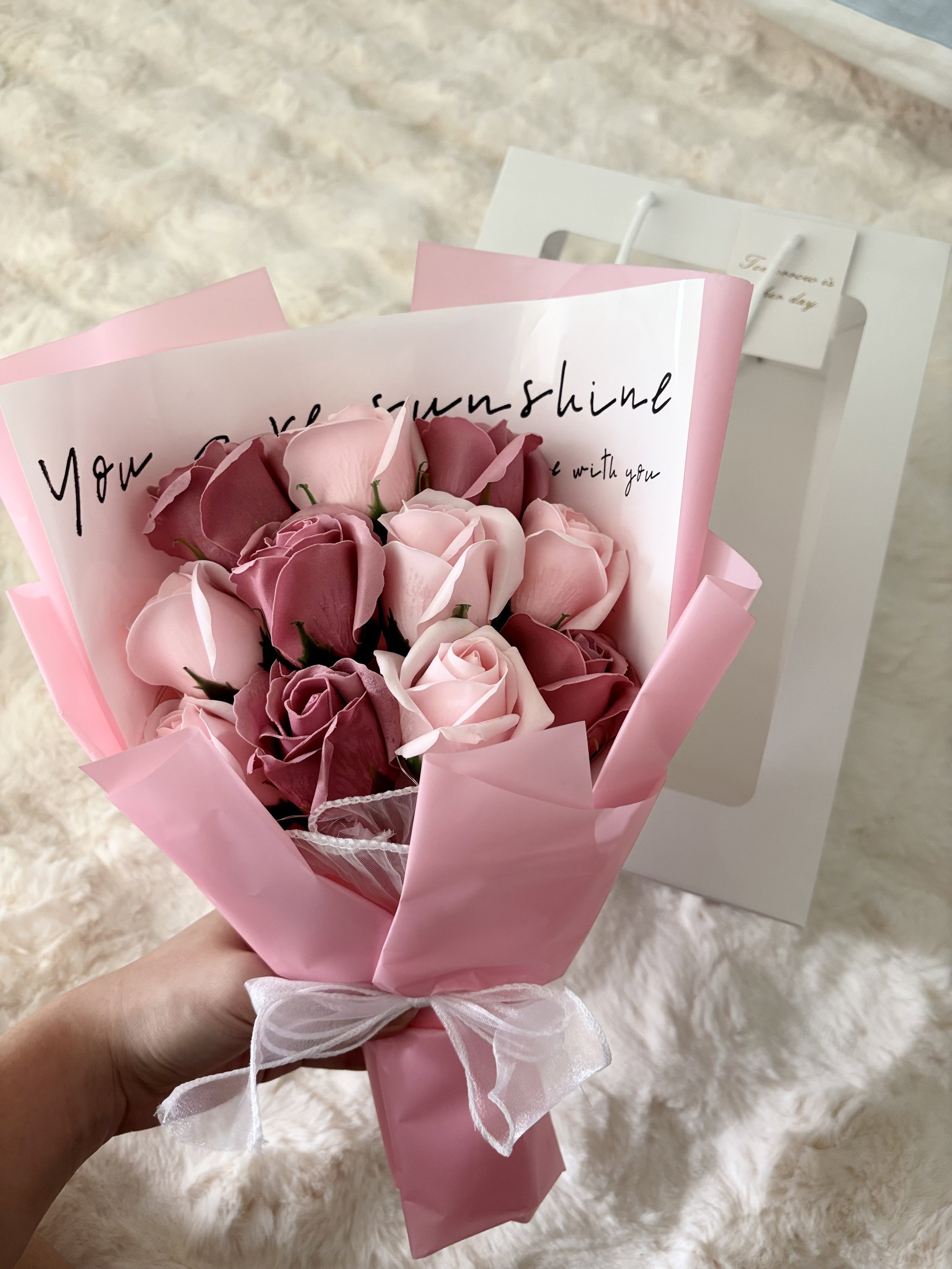 Sweet Pink Everlasting Rose Hand Bouquet_0