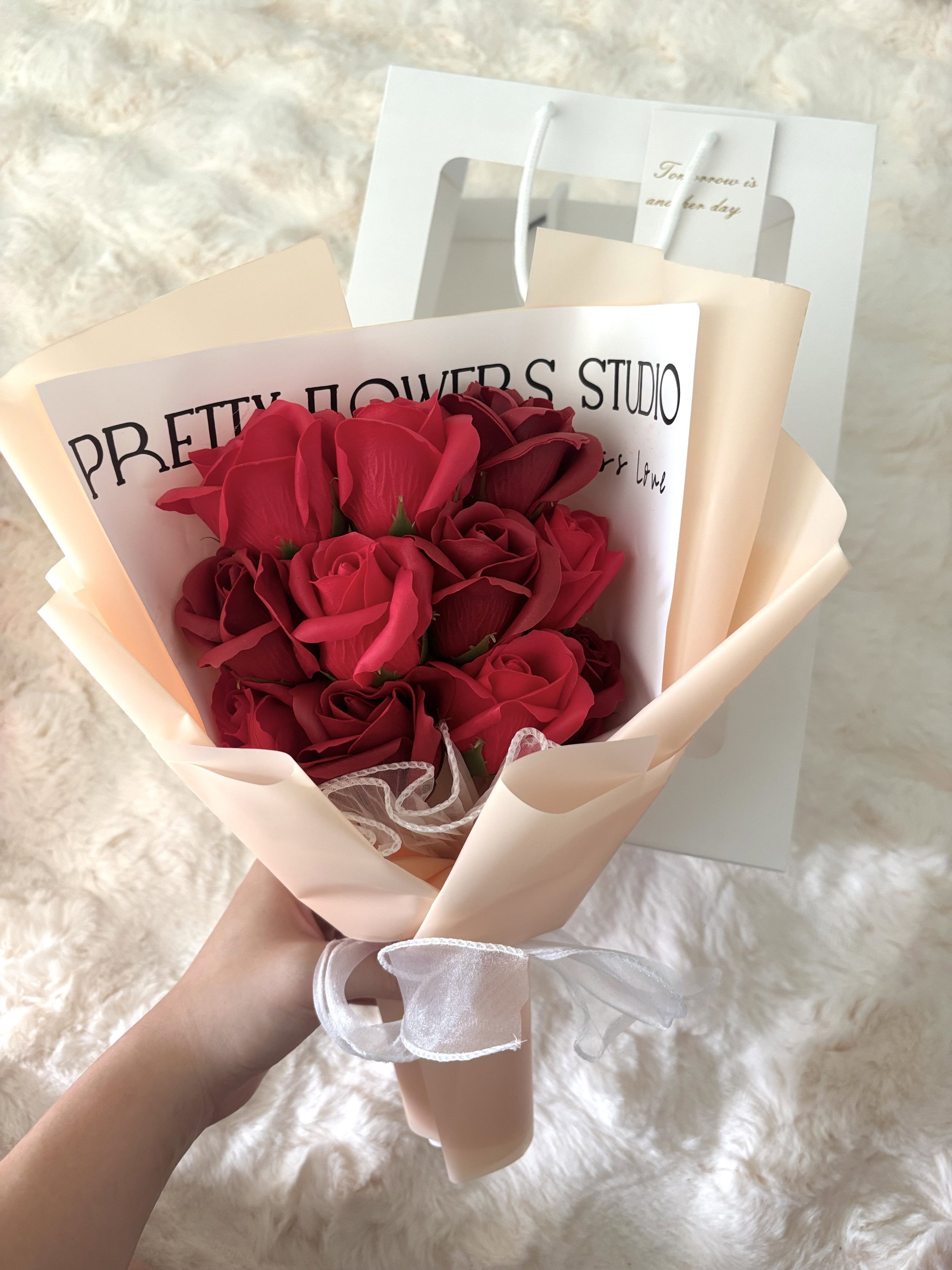 Classic Red Everlasting Rose Bouquet_0