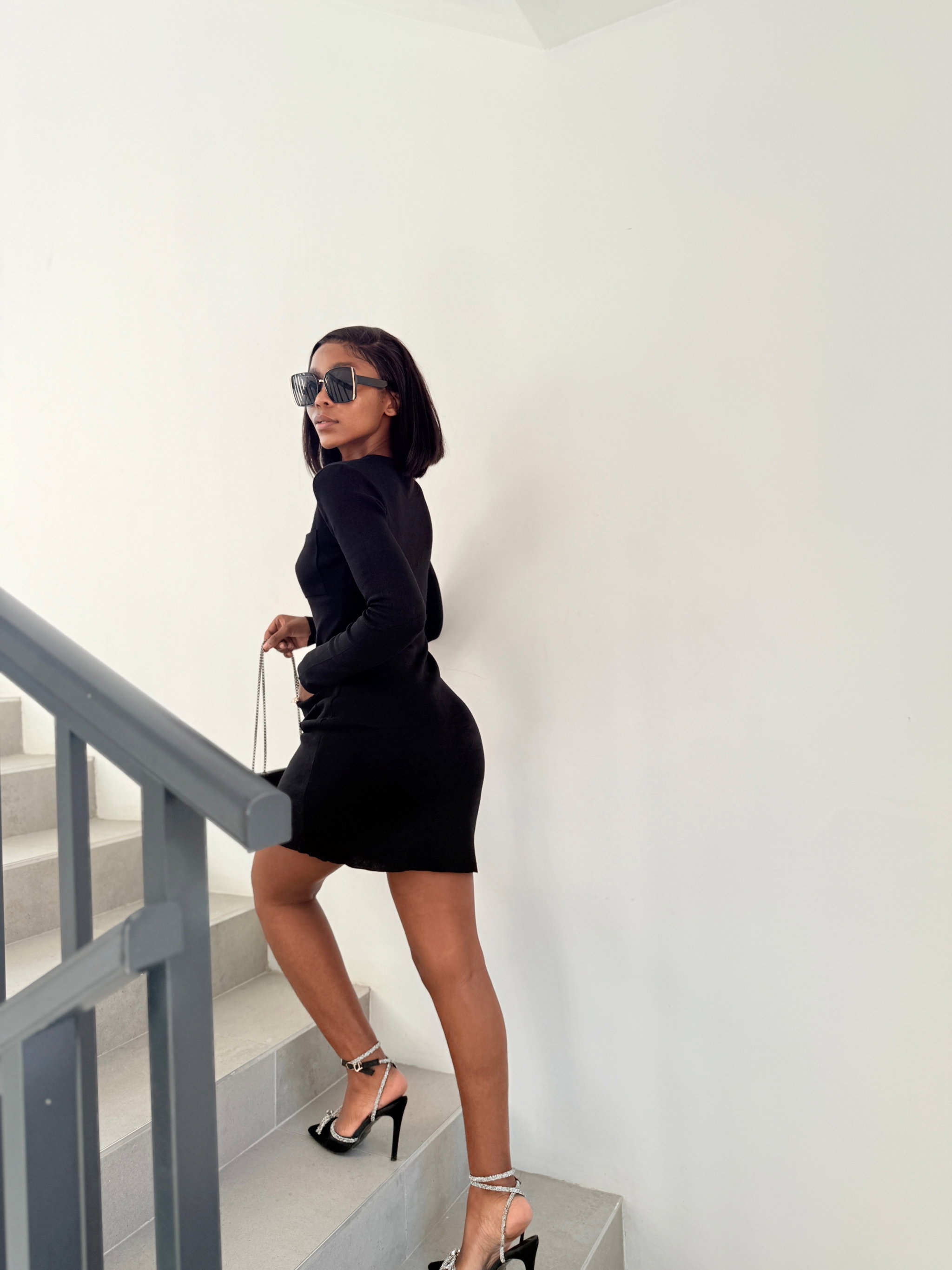 Black buttoned _2