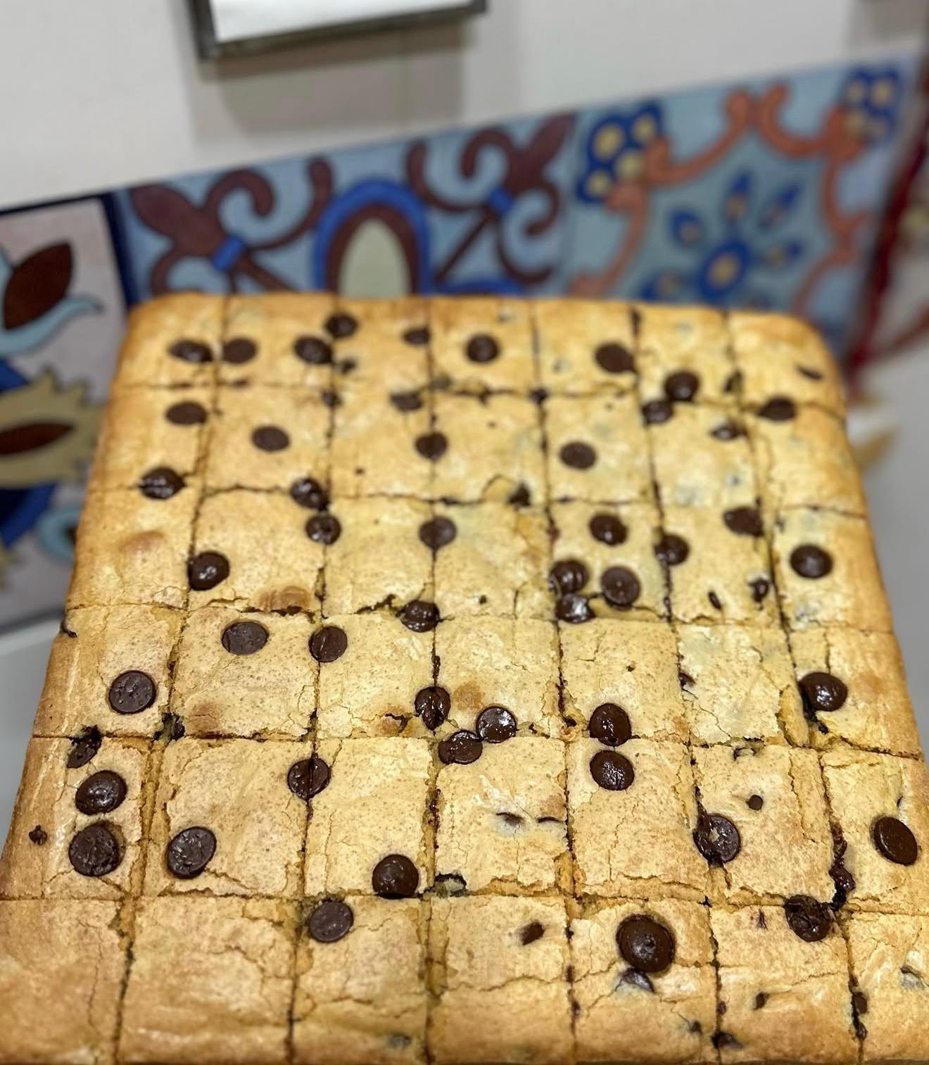 Choc Chip Fudge Slab (10 Inches)
