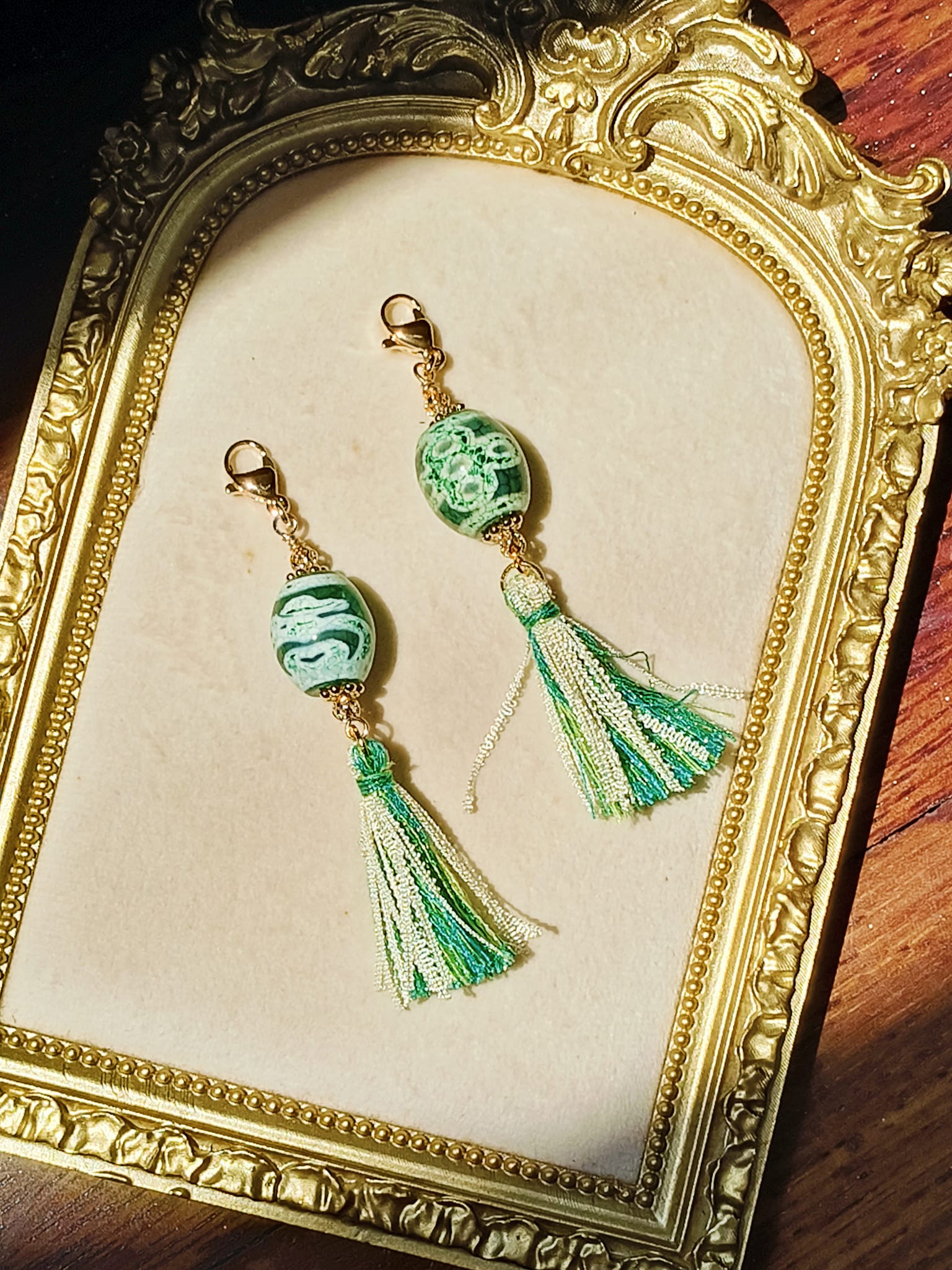 Green Treasure Vase / 5-Eye Lightning Zi-Boost Charm_0