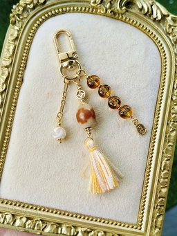 Caramel Mandala 3-Eye + White Tiger Tooth + ShuZi Zi-Mini Charm