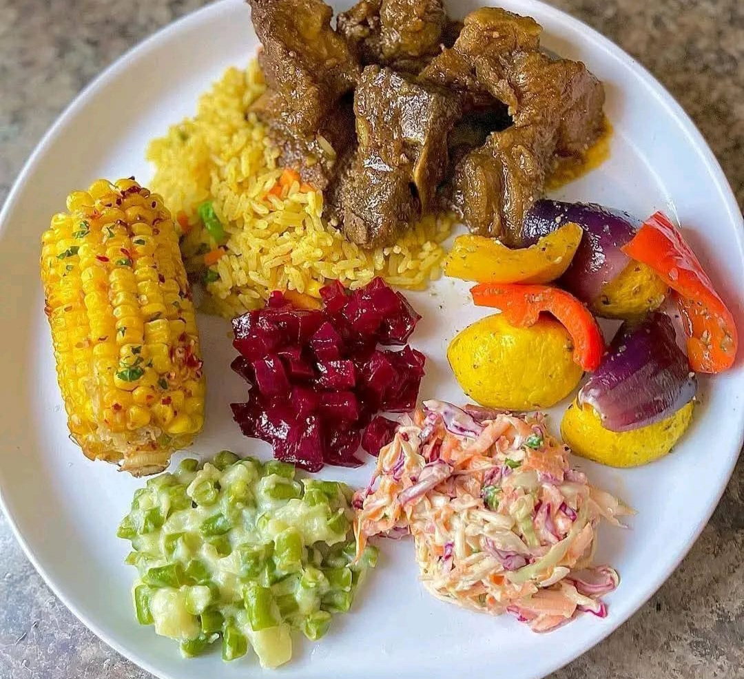 Beef Stew Plate + 2 Salads <<< City Lounge >>>_0